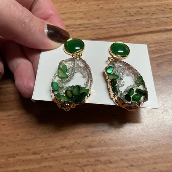 Acrylic Gem Cutout Earrings - Picture 7 of 8